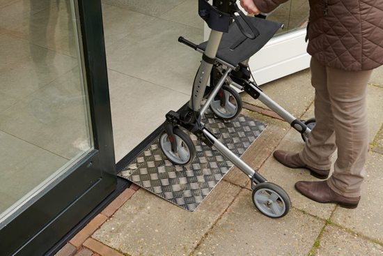 SECUCARE DREMPELHULP ALUMINIUM - TYPE 2 - BREEDTE 78CM - HOOGTE 4-7CM 8025.005.02 3353167